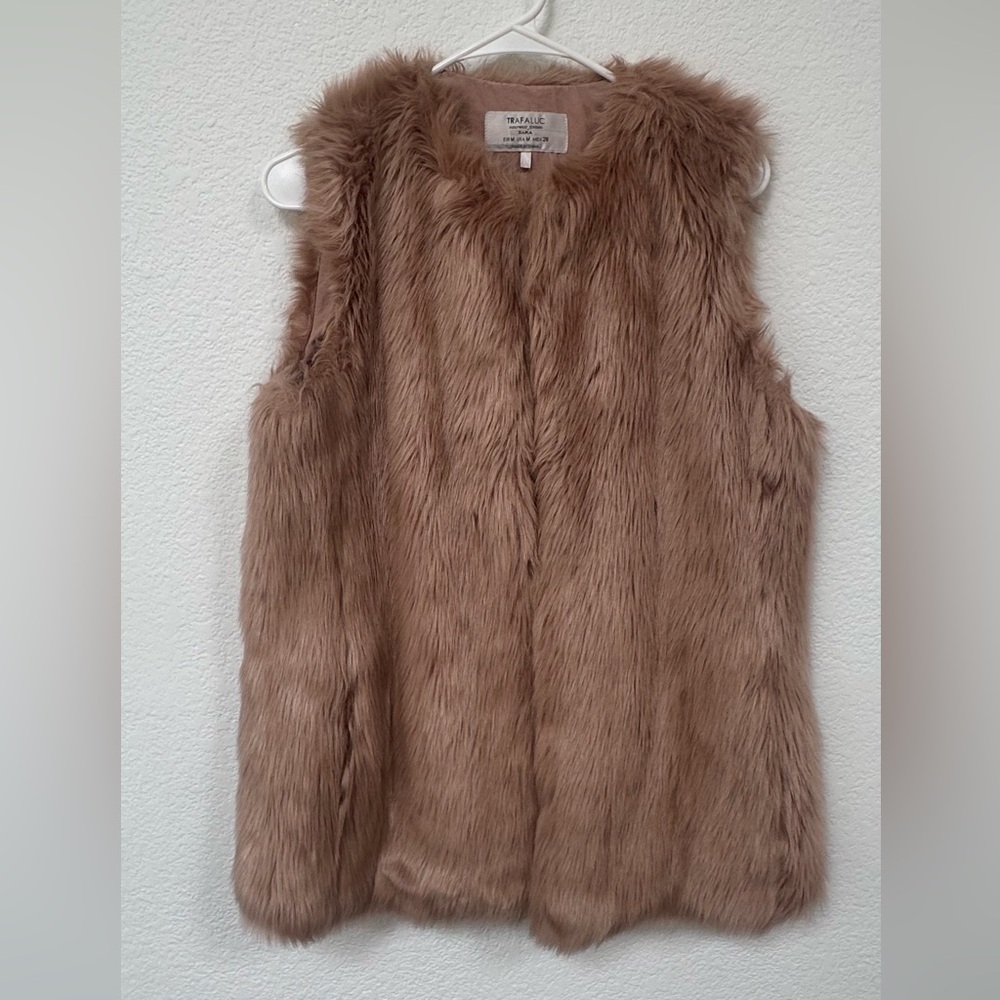 Faux Fur Vest in light pink